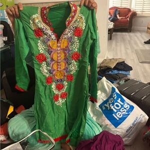 Green Embroidered Tunic Kurta with Multicolor Threadwork